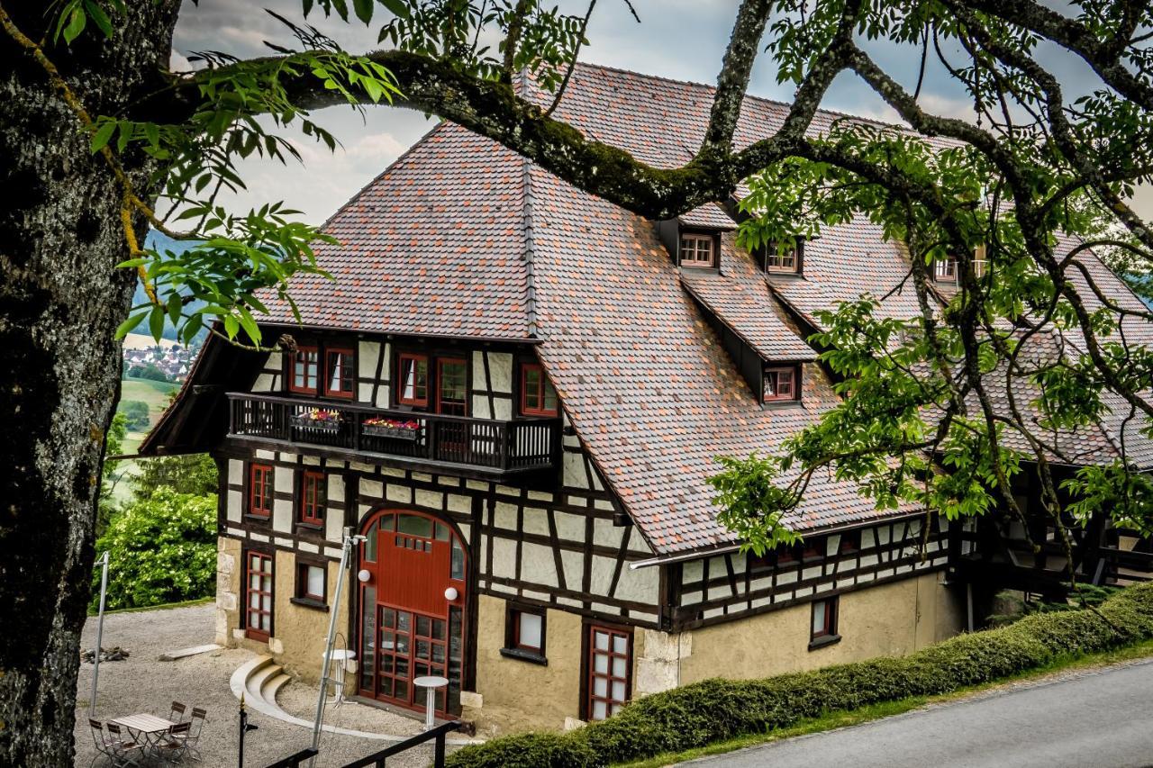 Hotel Hofgut Hohenkarpfen Hausen ob Verena Exteriör bild